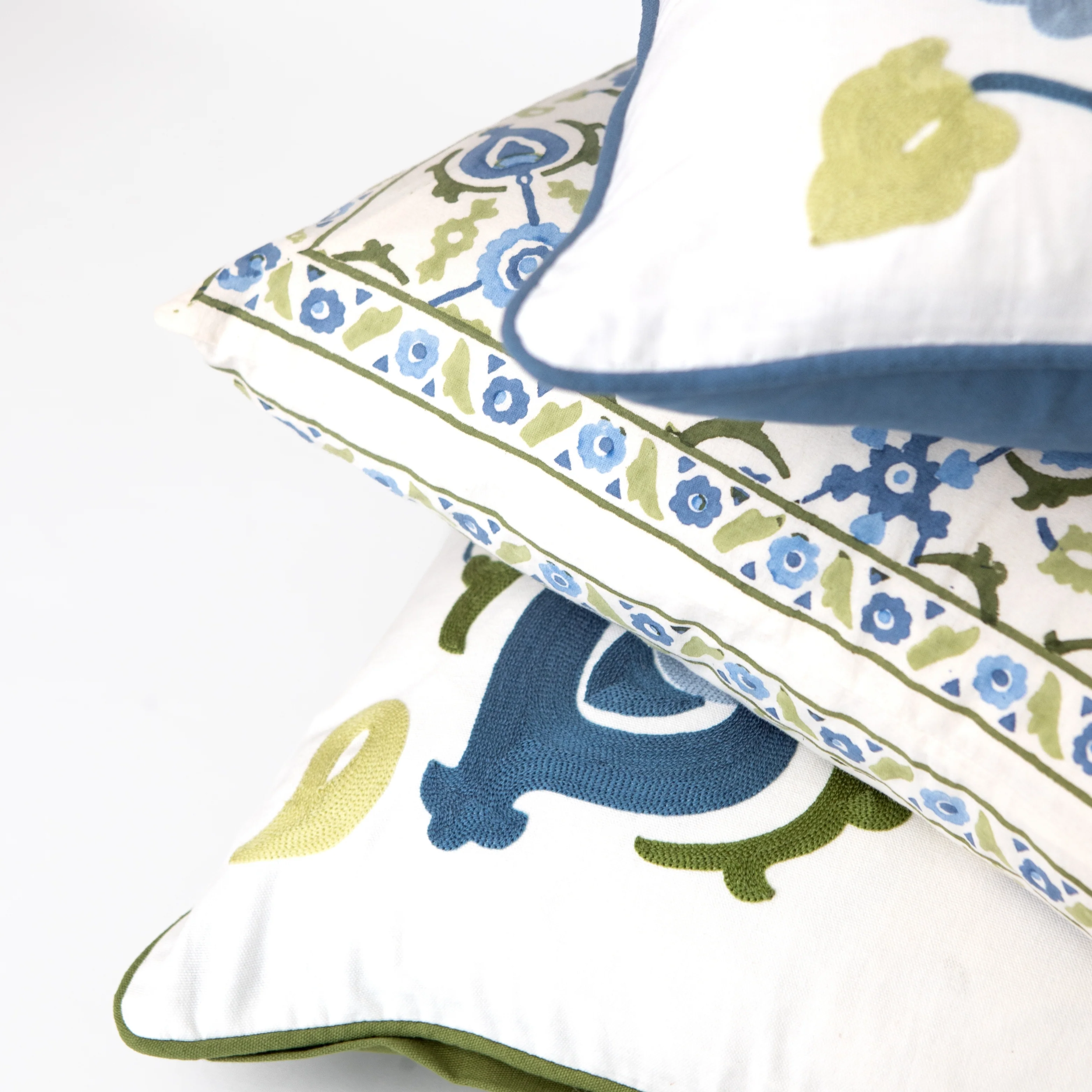 Ariel Okin Embroidered Fenimore Trellis Pillow Cover - Image 6
