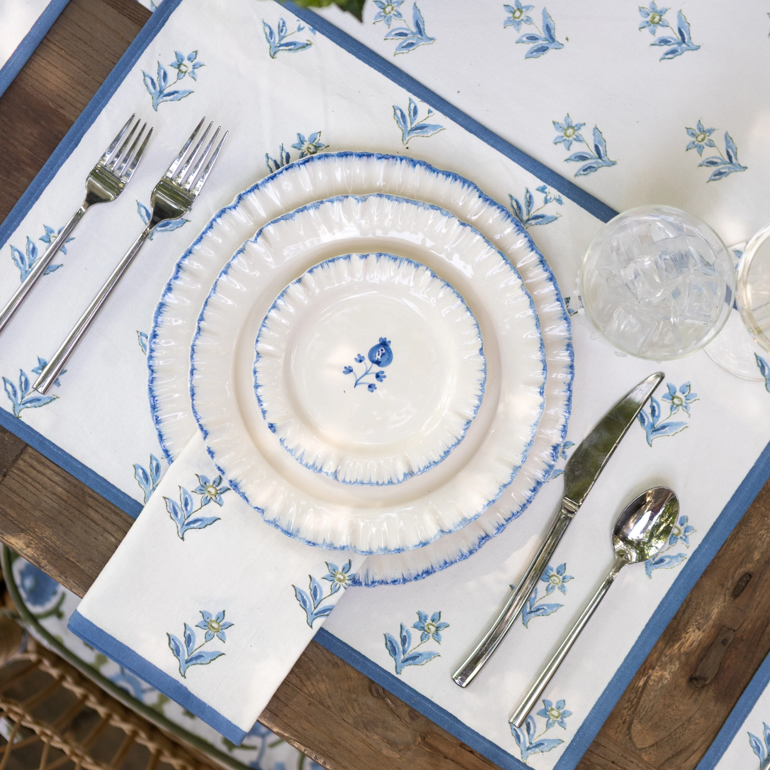 Ariel Okin Sophie Floral Placemat | Set of 4 - Image 2