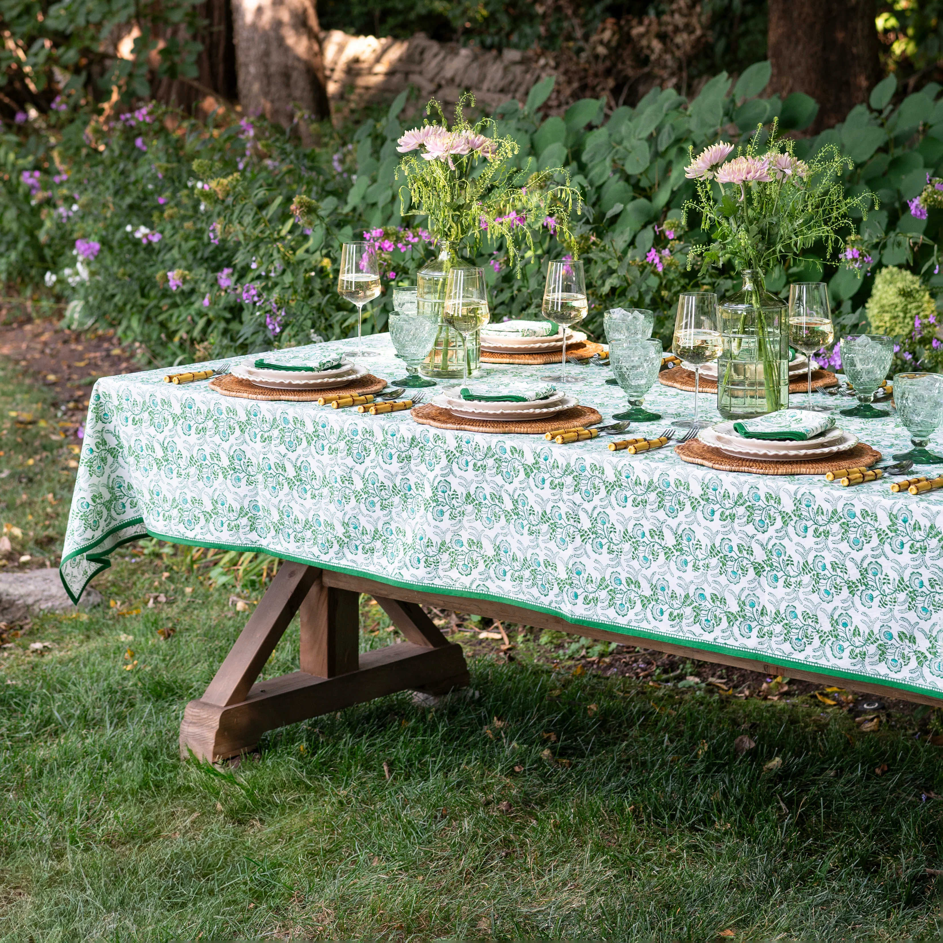 Gardenia Vine Emerald Tablecloth - Image 3