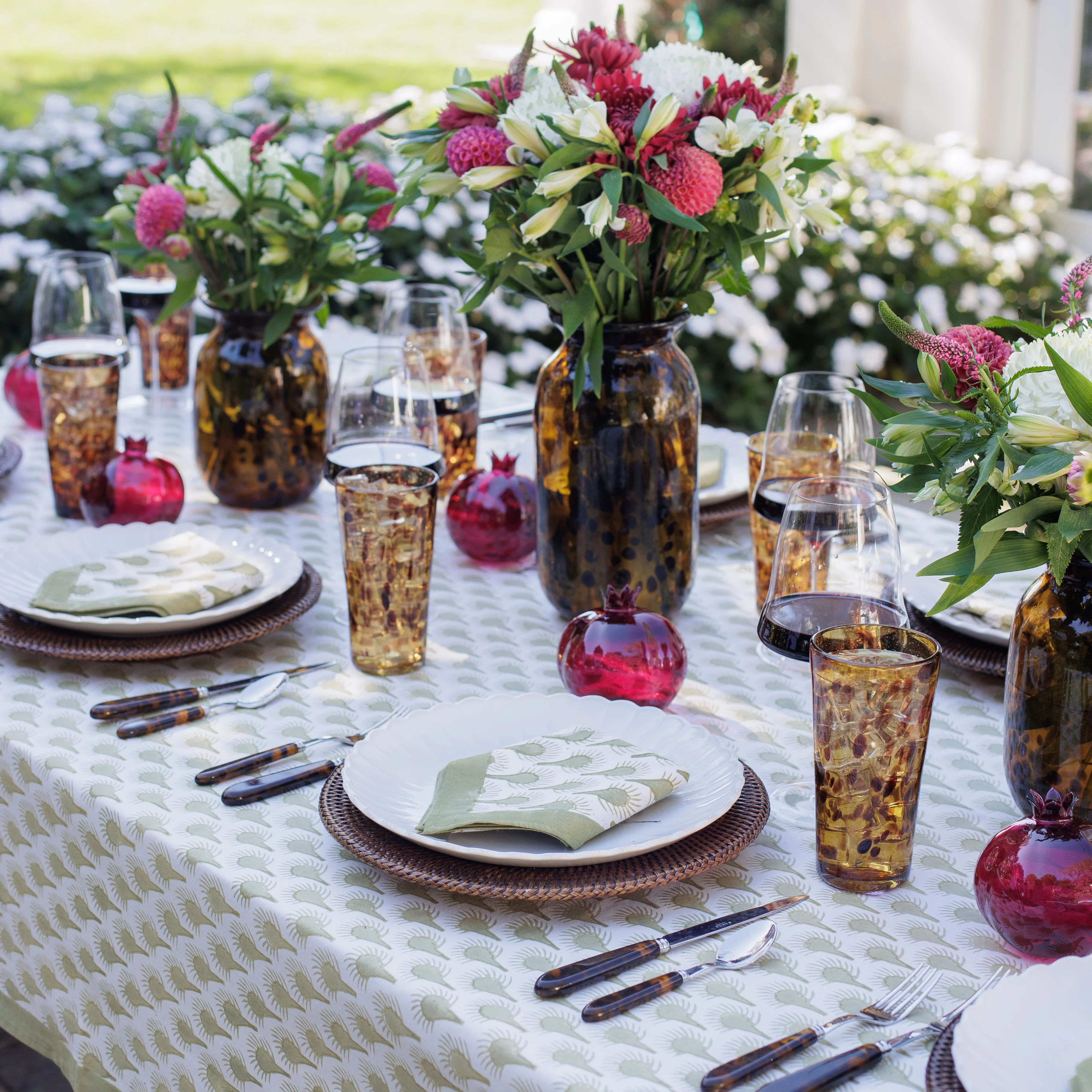 Geo Feather Moss Tablecloth - Image 4