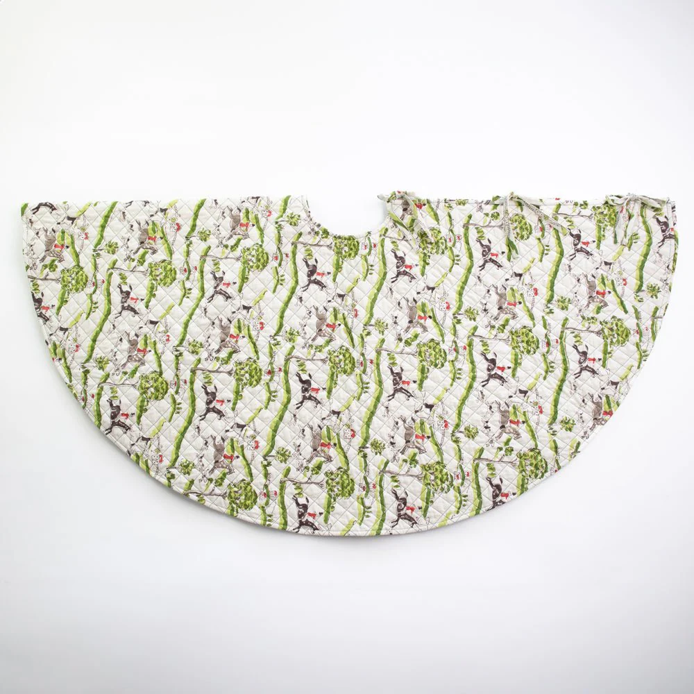 Hunt Scene Quilted Tree Skirt - Image 2