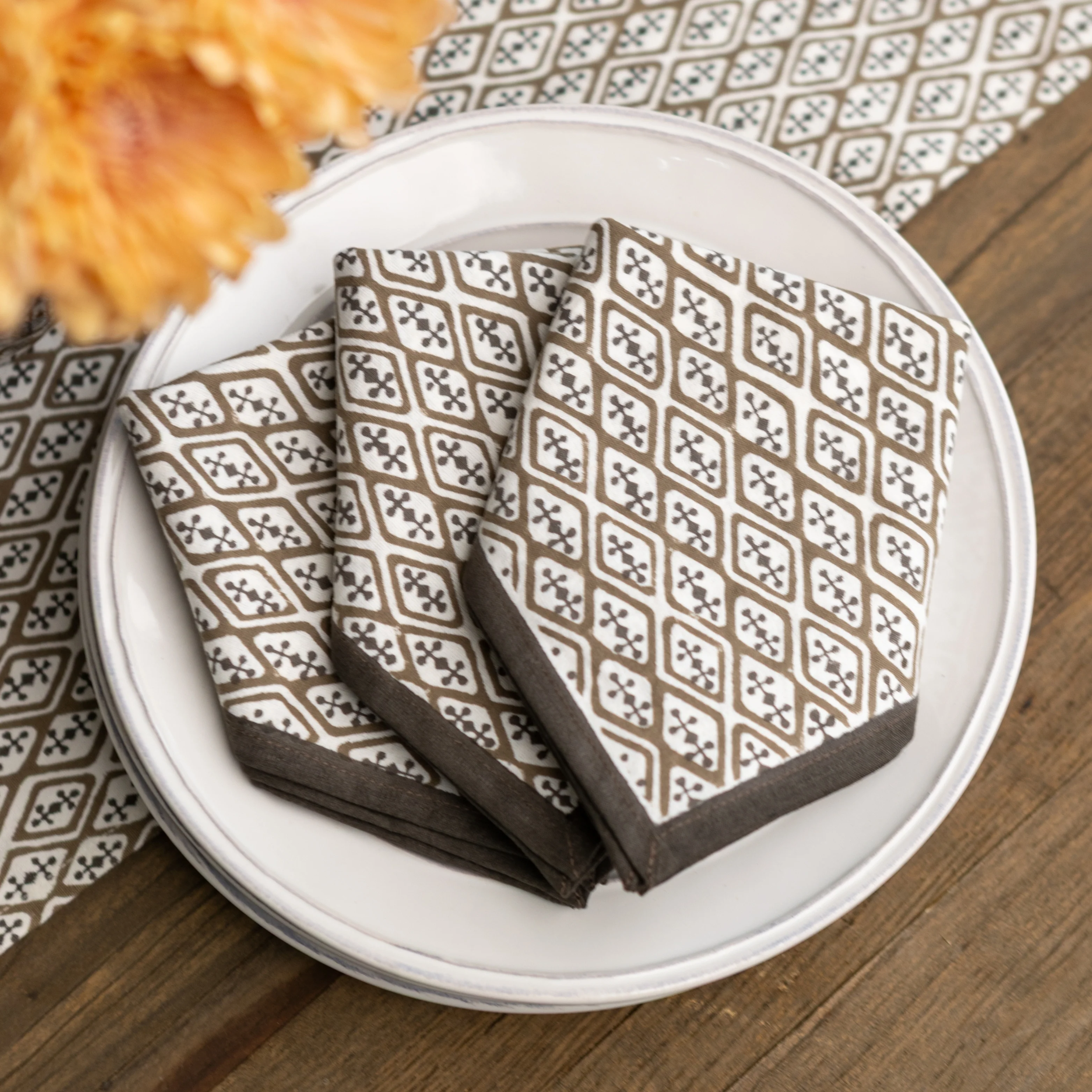 India Hicks Home Diamonds & Clubs Chocolate Napkin | Set of 4