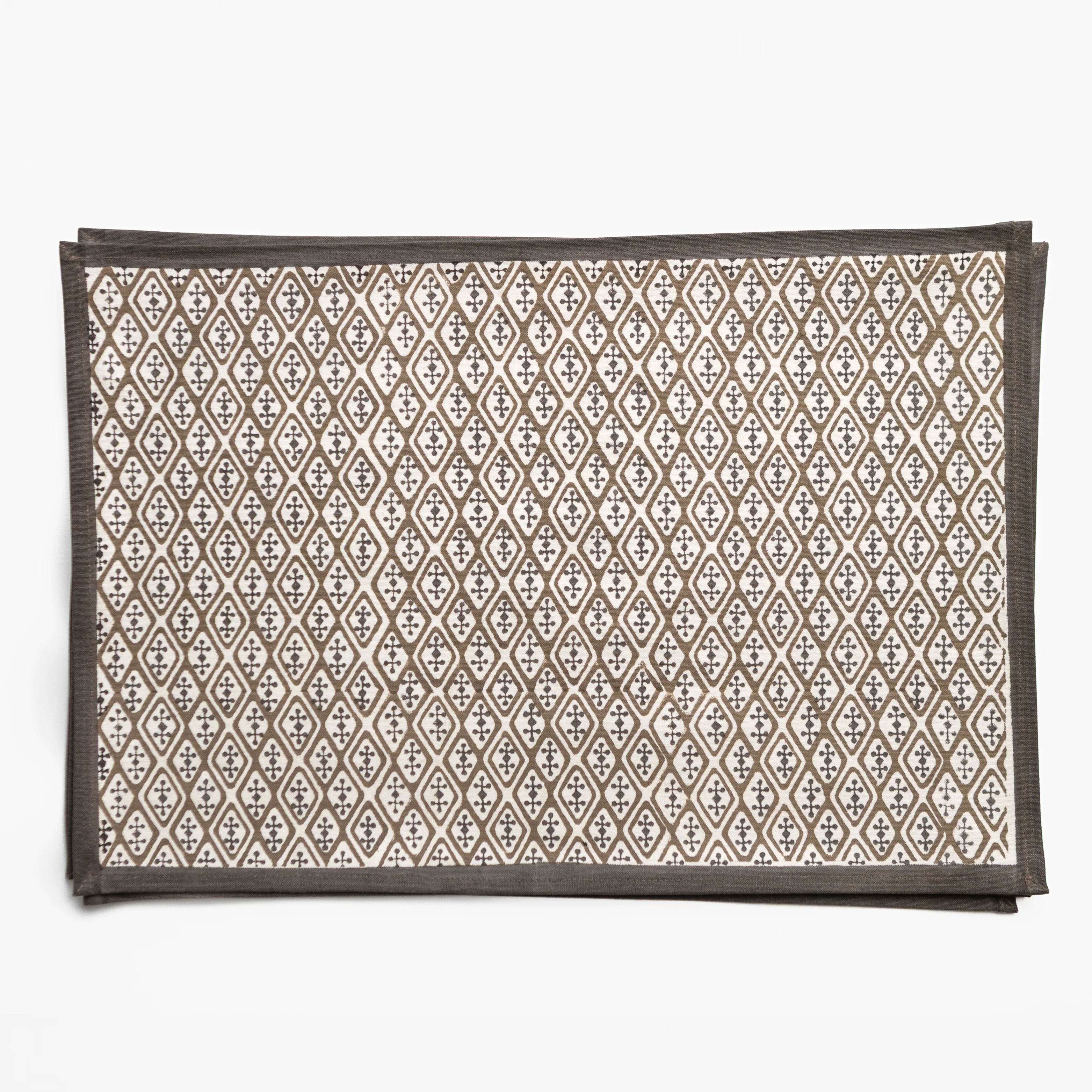 India Hicks Home Diamonds & Clubs Chocolate Placemat | Set of 4 - Image 2