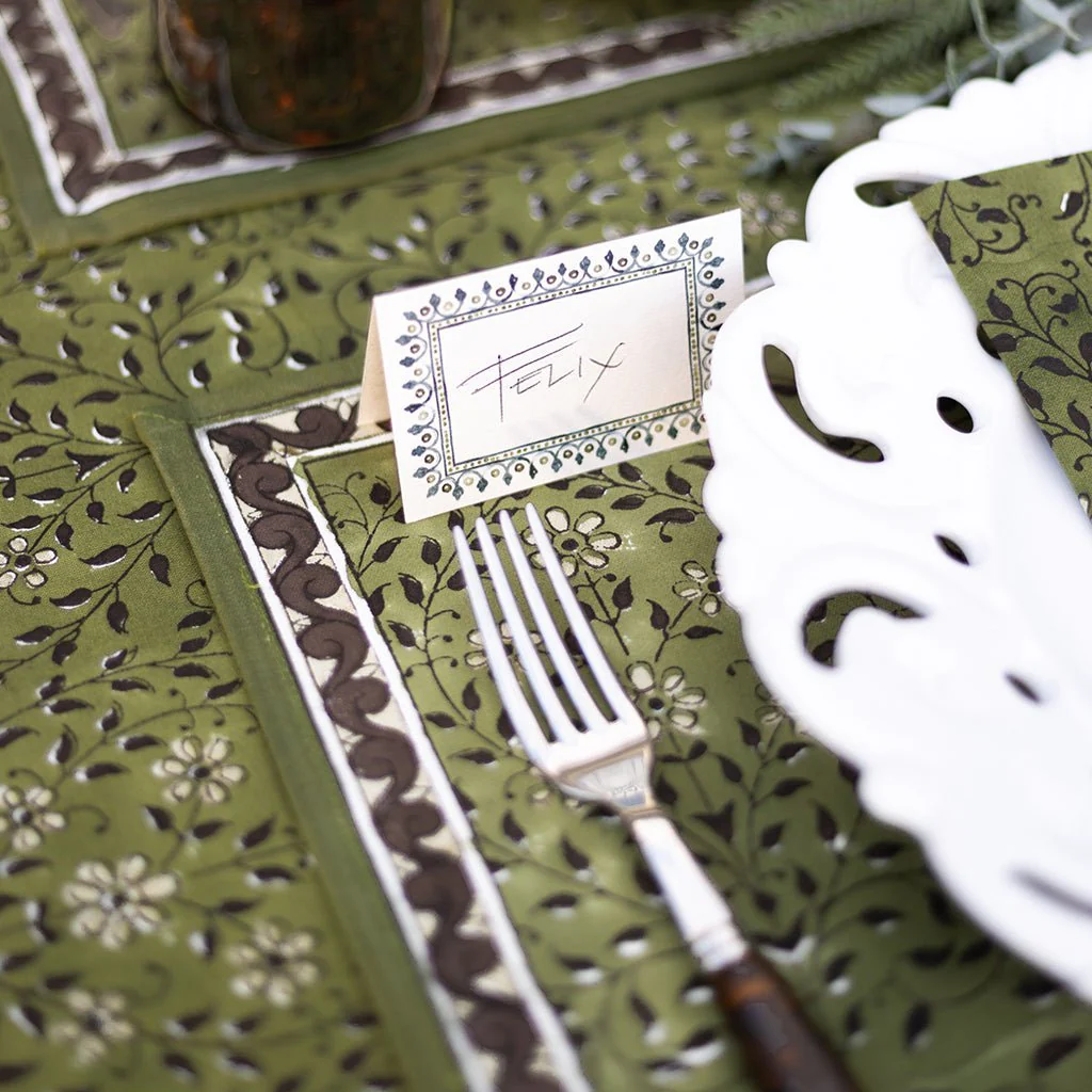 India Hicks Home Queen's Bloom Rum Placemat | Set of 4