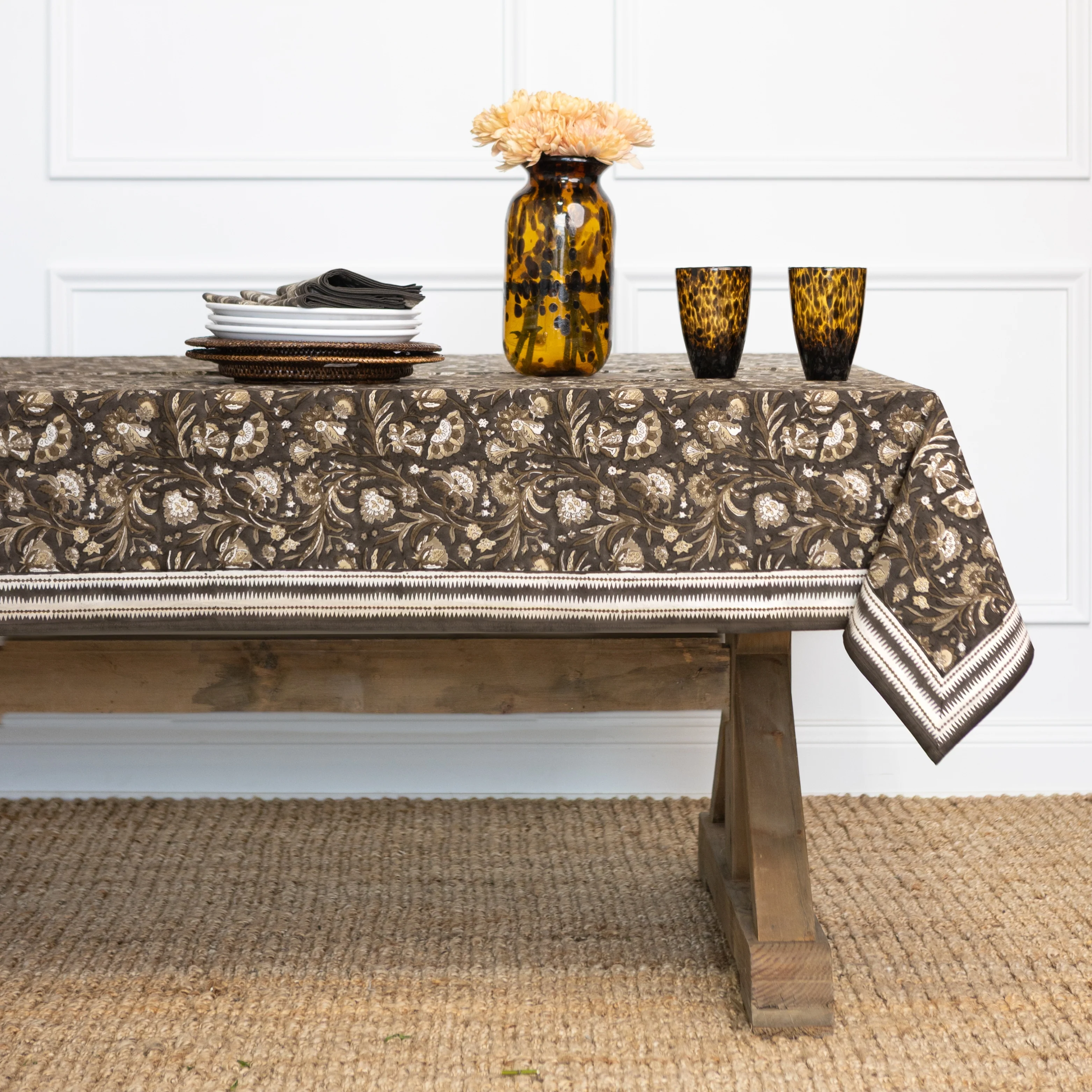 India Hicks Home Wildcard & Backgammon Chocolate Tablecloth - Image 5