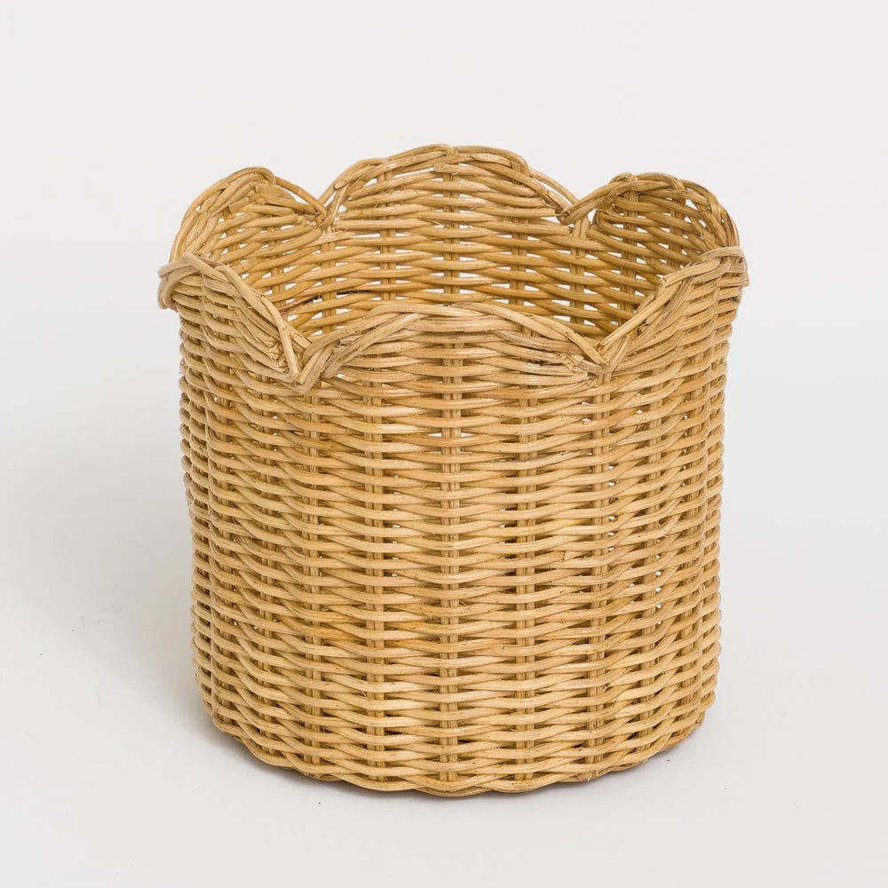 Natural Wicker Scalloped Container - Image 5