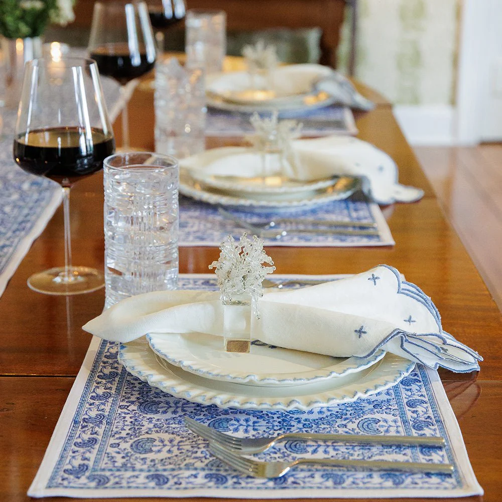 Scalloped Knot Light Blue Embroidered Linen Napkin | Set of 4 - Image 3