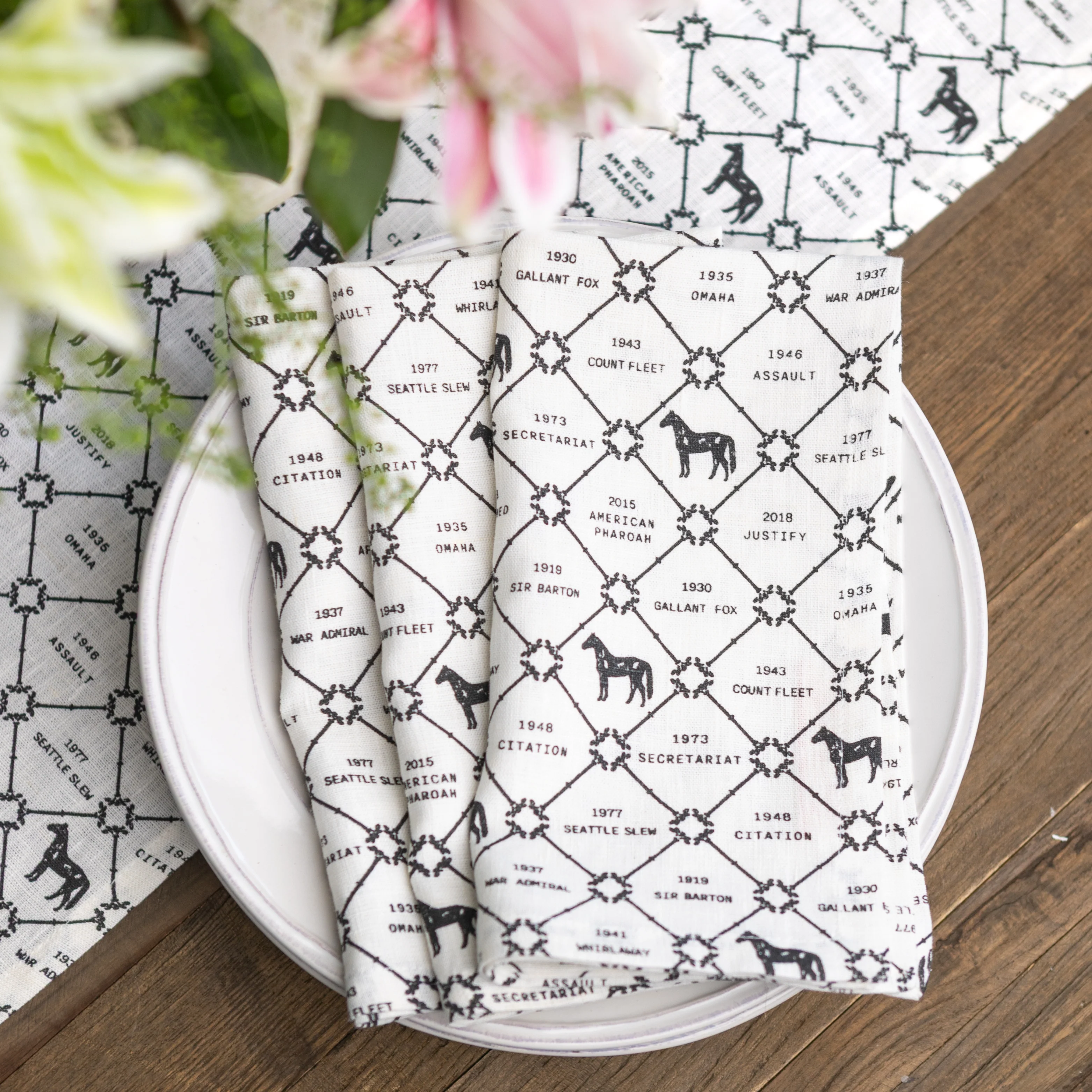 Triple Crown Champions Linen Napkin | Set of 4 - Image 2