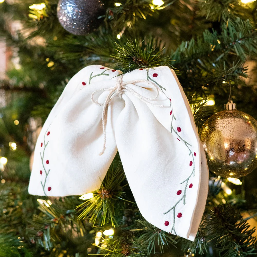 Twig & Dot Red & Green Embroidered Linen Napkin | Set of 4 - Image 3